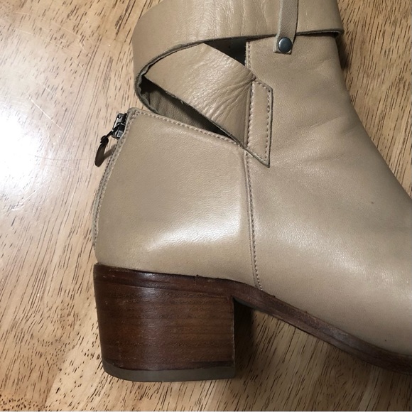 PLOMO soft leather wrap ankle booties. Size 37 (6.5) - Picture 8 of 11
